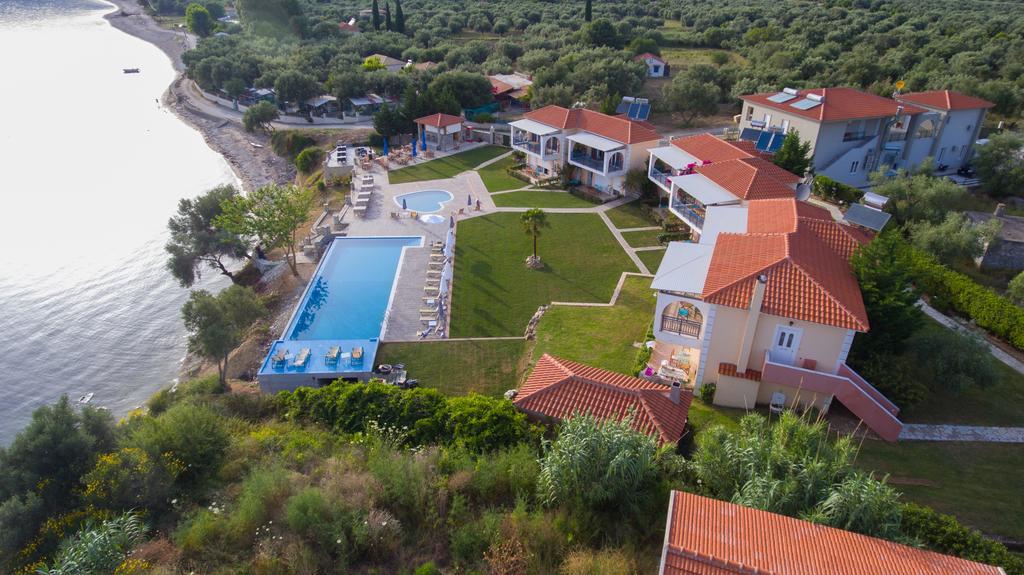 Thesmos Village Mýtikas Екстериор снимка