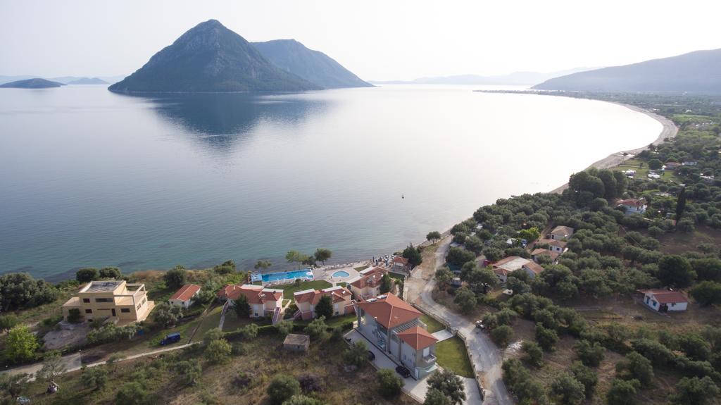Thesmos Village Mýtikas Екстериор снимка