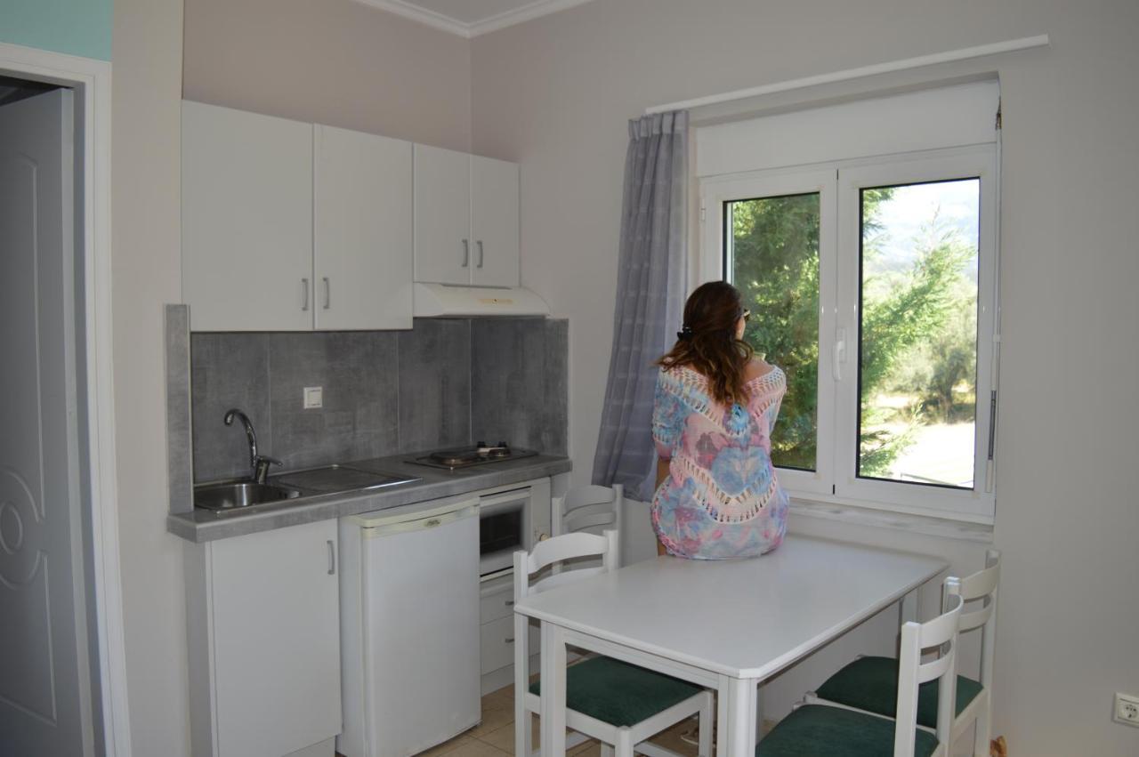 Thesmos Village Mýtikas Екстериор снимка